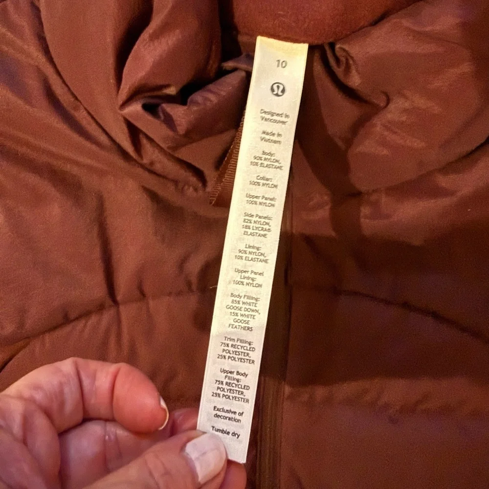 Lululemon Down For It All Vest Garnet NWOT Goose Down PrimaLoft Run Jacket SZ 10